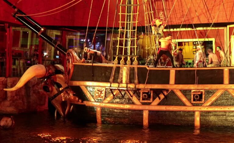 treasure island casino pirate show